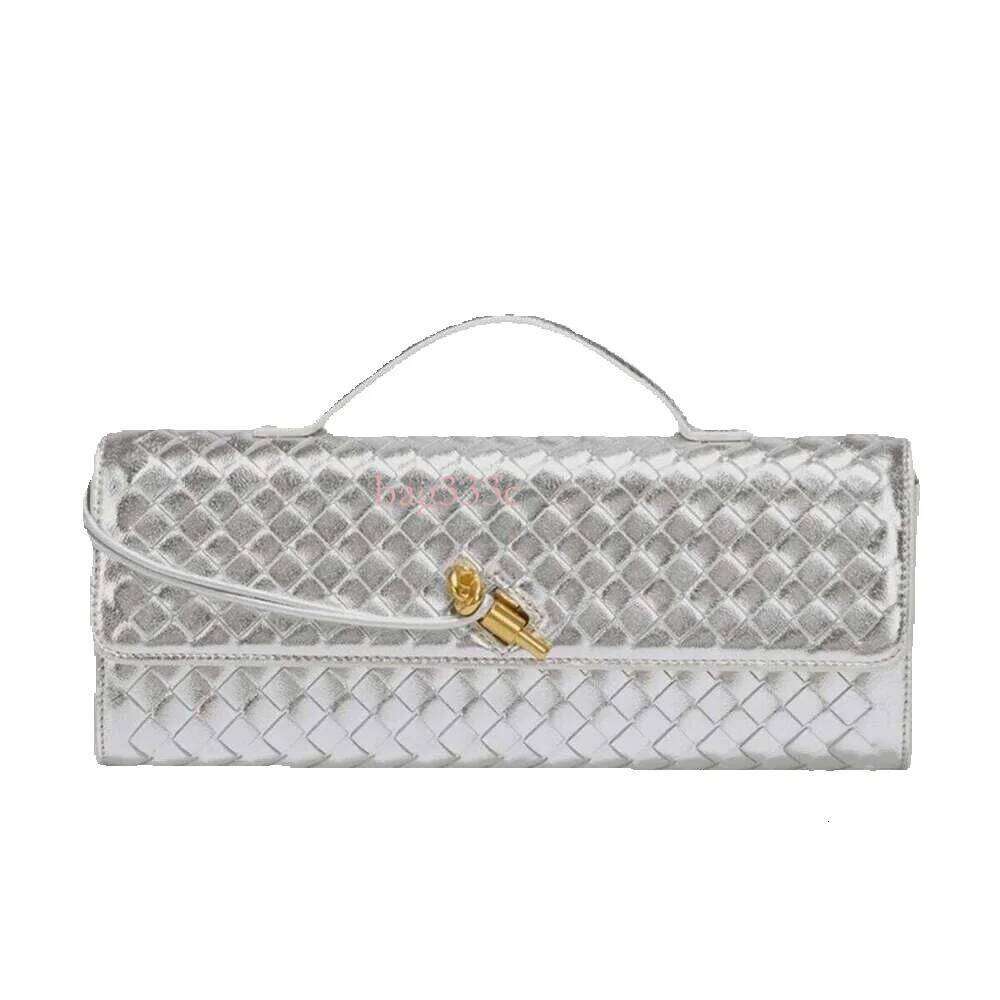 Handmade Woven Single Shoulder Organ Fashion Trend Baguette Simple Handheld Crossbody Bag
