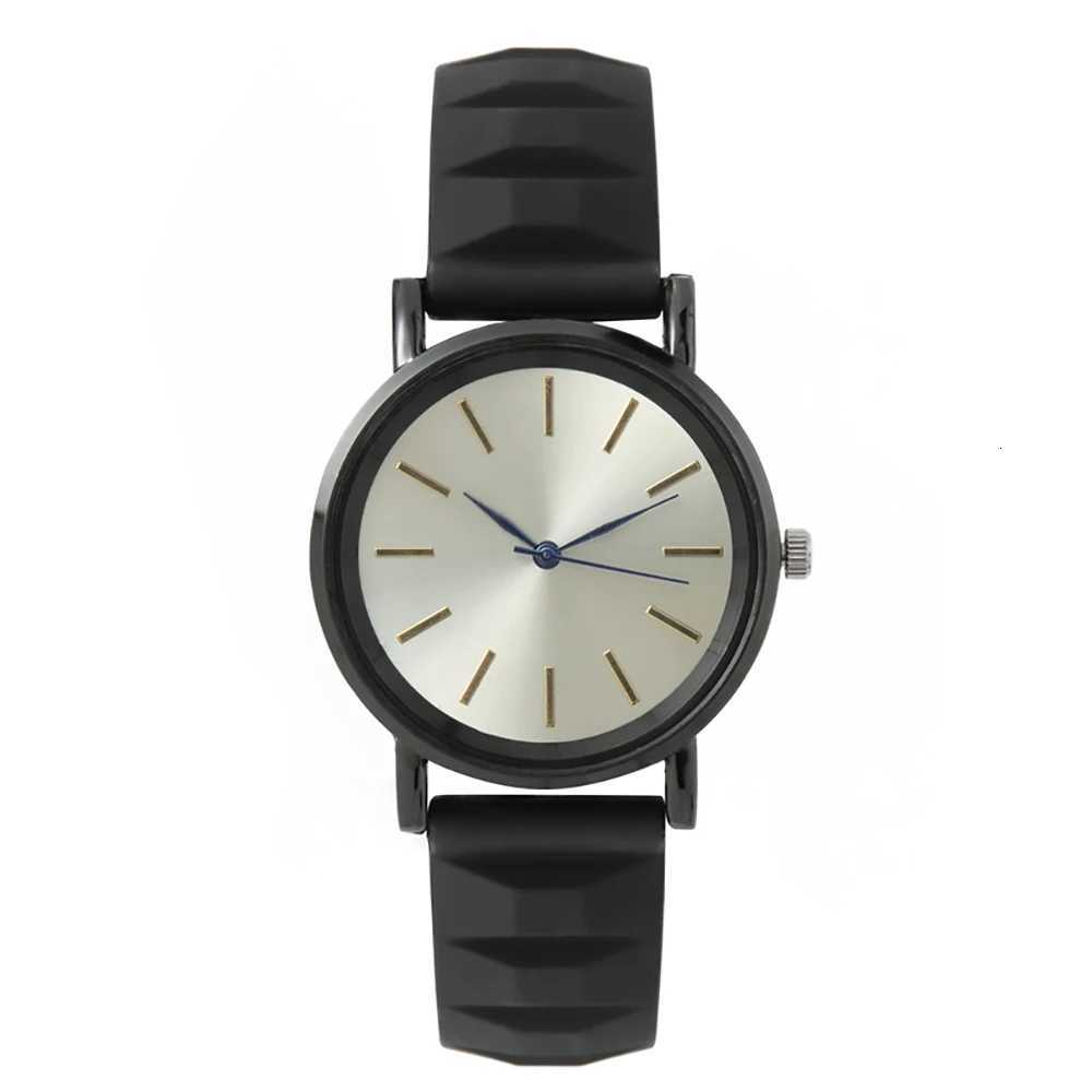 Simple Blue Studs Ladies Dress Quartz Watch Fashion 2025 New Silicone Stripes Women Brands Clocks WristwatchesL251023