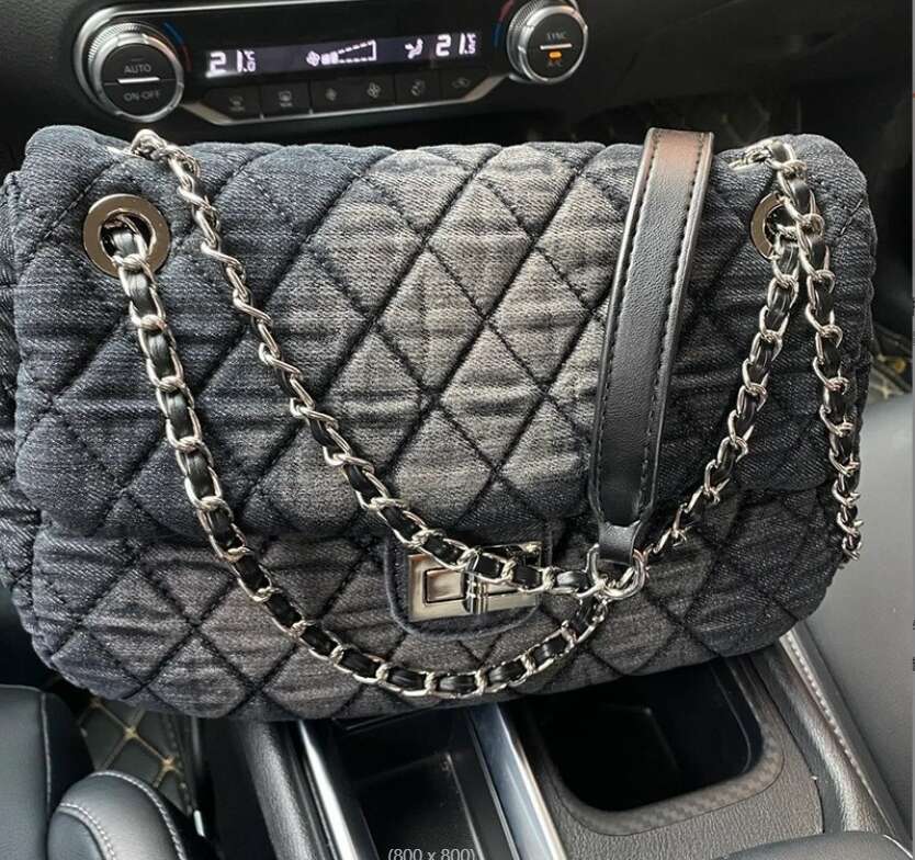 Designer Bags Cowboy Wandering Dia Grid Crossbody Ink Wash Versatile Commuting Shoulder Bag, Fashionable Chain Dyed Women's New Free Labubu Penda