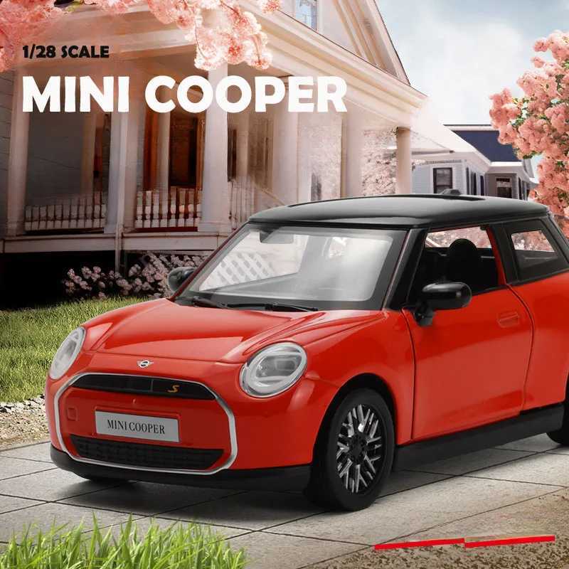 128 BMW Mini Cooper Alloy Car Model with EV Charger Sound Light Children Boy Diecast Toy Vehicle Collection Miniature VoitureT251023