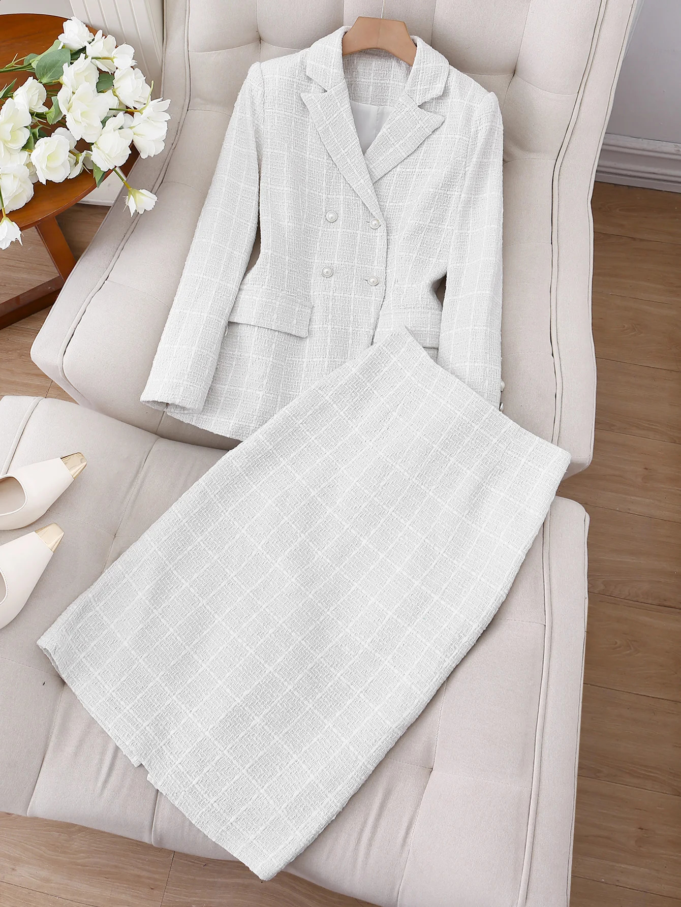 Fashionable and elegant urban regular fit lapel collar long sleeves solid color jacket suit skirt set belt n 251022