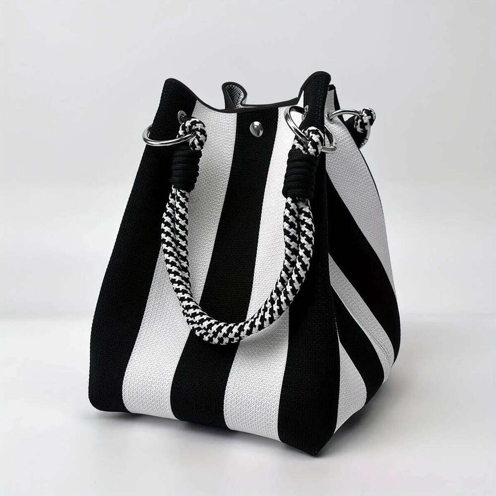 This multi-color knitted retro bucket handbag is simple color-blocked, versatile and easy to carry with you