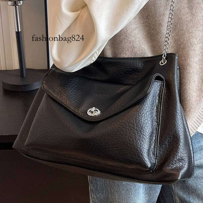 Female Large Black Tote Handbag Multi Pocket Ladies Metal Chain Shoulder Bag Soft Pu Leather Women's Serviceable Crossbody Bags