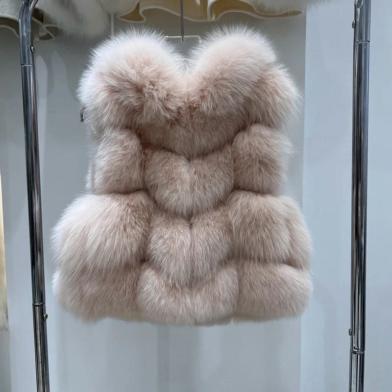 Natural Fur Vest Women Winter Coat Fashion Hoodies Thick Warm Female Short Real Sheepskin Genuine Jackets 251018