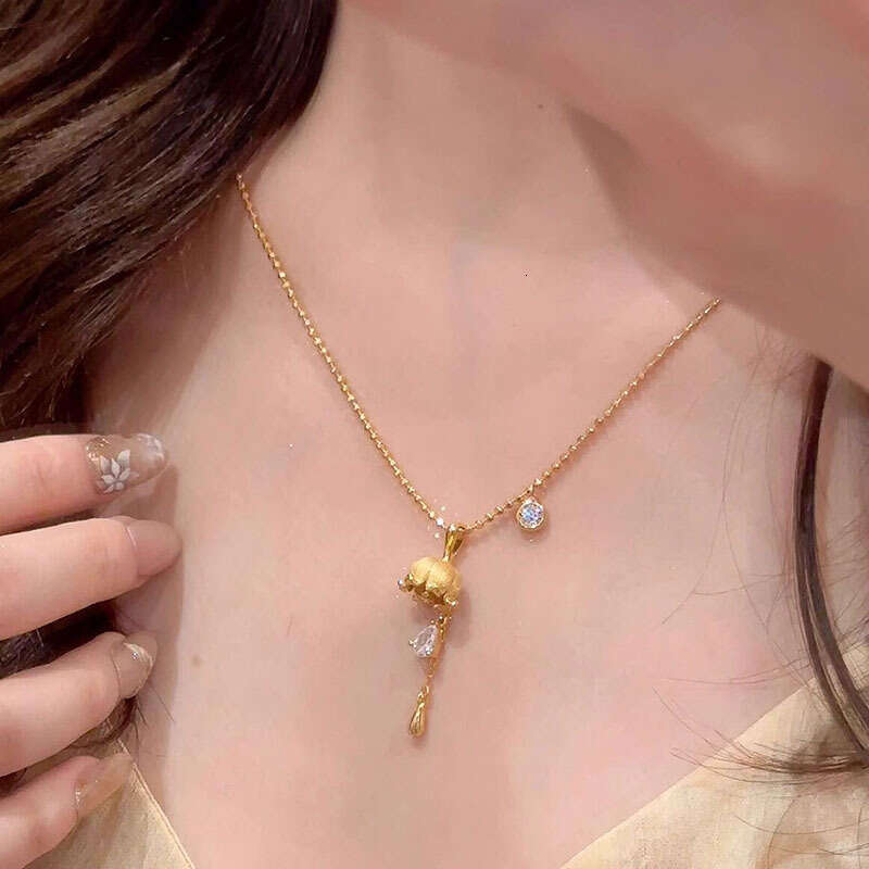 High-end gold Water Drop Sparkling Dia Lily of the Valley Pendant Elegant Necklace