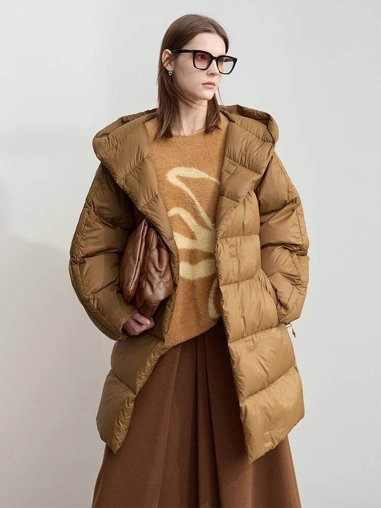 AMII Minimalist Hooded Jacket For Women 2025 Winter New Warm Duck Down With Belt Magnetic Buckle Loose Outerwear 12424001