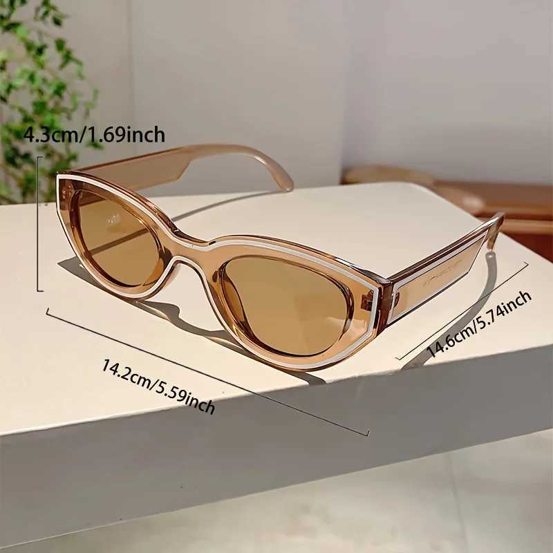 Retro WenS CatEye Fashion Sunes with Tren Line Decorations Stylish MenS Decorative Eyewear for OutdoorW251023