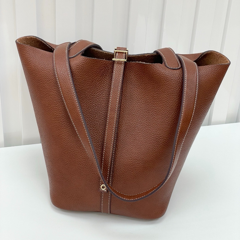 100% Genuine Leather Large Bucket Bags Long Handle Women Designer Shoulder Bag Purses And Handbags 26cm Tote Vintage Underarm Bag Large Capacity Travel Mummy Bag 3424