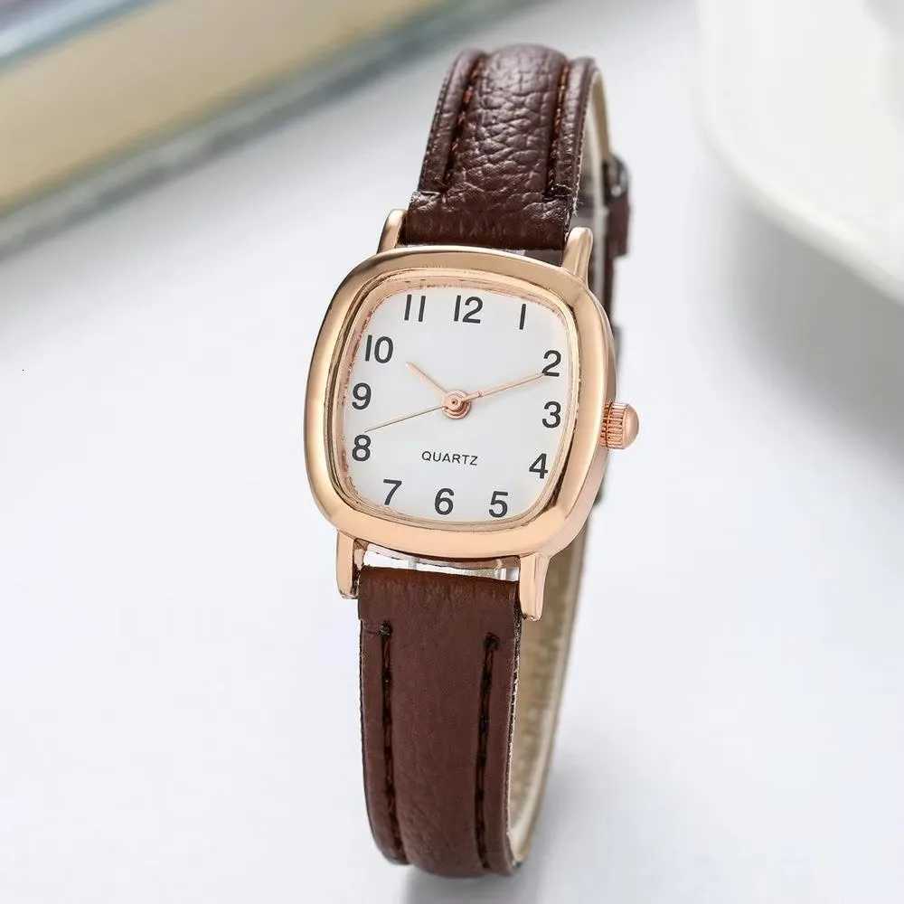 Kegllect Square Women Simple Small Dial Student Watches Vintage Belt Quartz WristwatchL251023