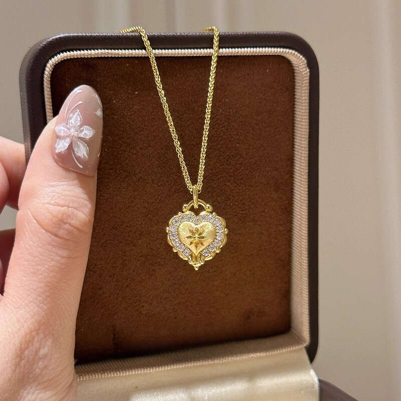 Necklace Designer luxury pendant necklace love Zircon inlay for Women men Simple Elegant Fashion High-End Brushed Craft copper plated with gold Festiv