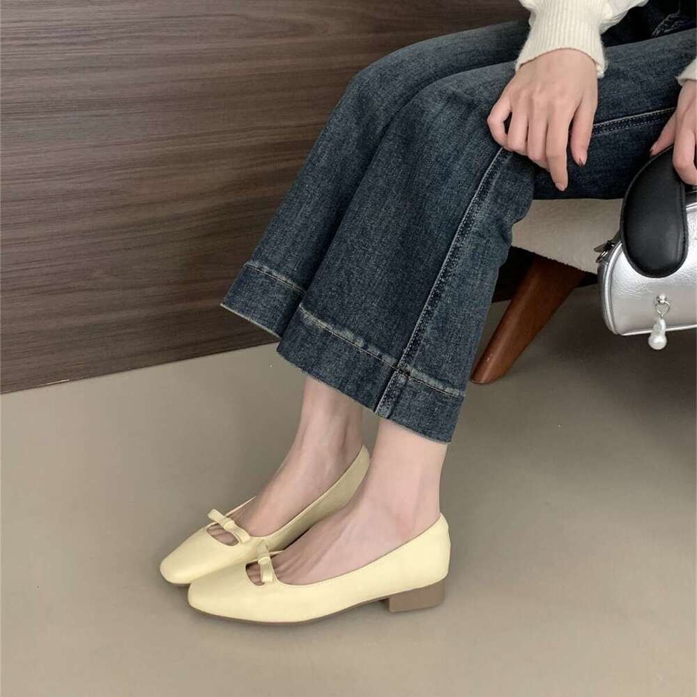 Designer Shoe Gentle Fairy Style Little Red Round Toe Shallow Mouth Bowknot Thin Strap Hollow Flat Pregnant Women Grandma Single Shoes