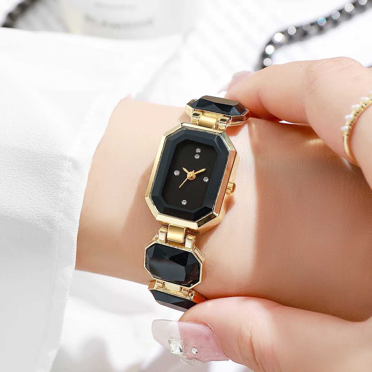 5 colors Womens Watch Fashion Square Dial Elegant Vintage Trendy Quartz Watch Box Not IncludedL251023