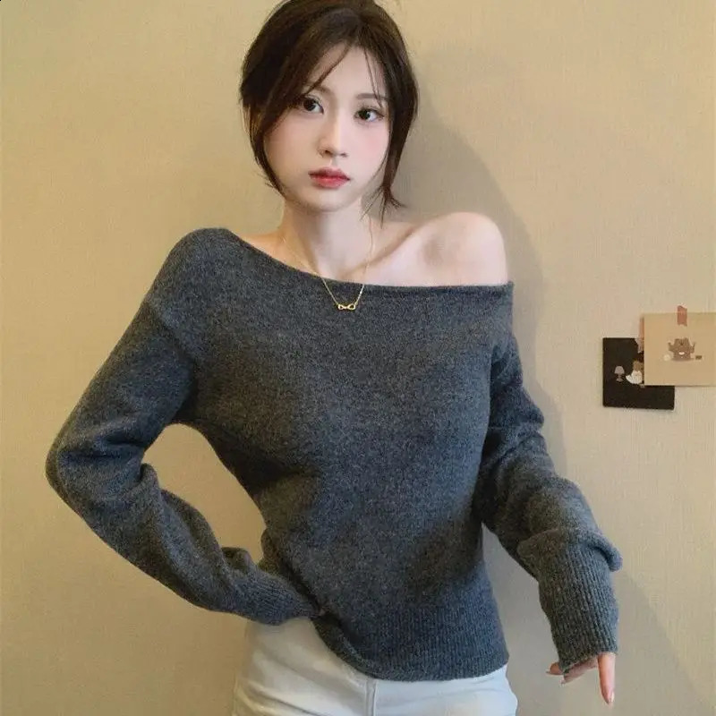 Blue Irregular Offshoulder Sweater Knitted Sweater for Women Chic Short Longsleeved Base Shirt Top 251023