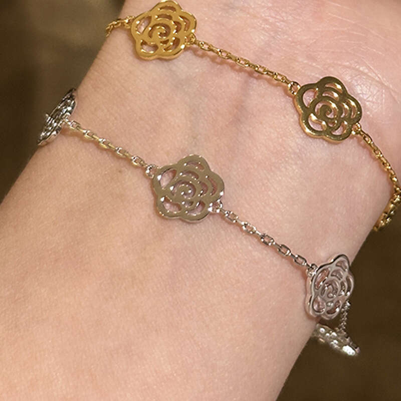 New Hollow Camellia Bracelet 2024 Vintage Style High-Value Design Light Fashion Jewelry