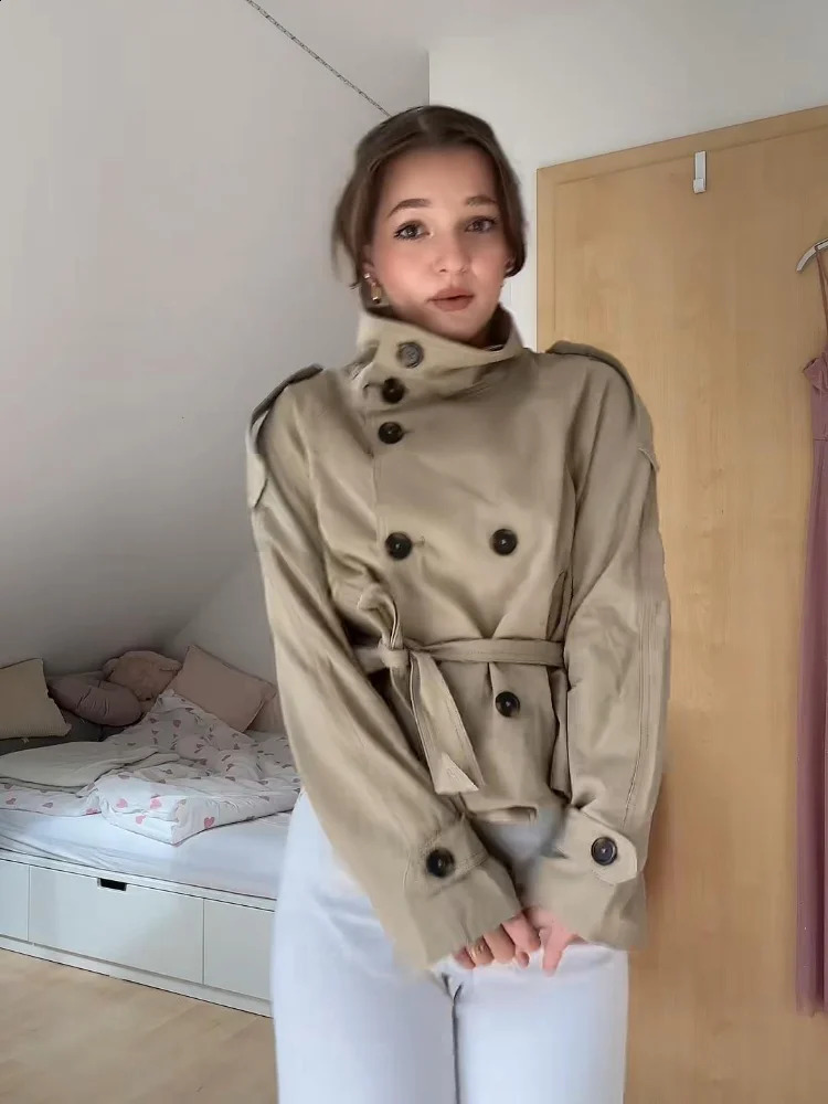 Chic Belt Short Trench Coat Women Stand Collar Double Breasted Pocket Long Sleeve Coats Autumn Lady Commute Outwear 251013