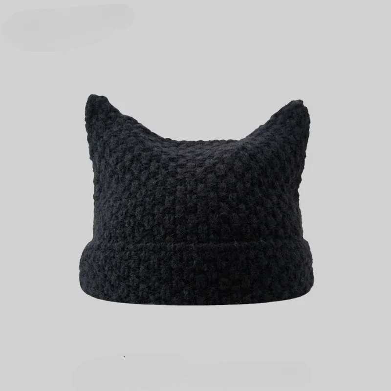 New Japanese Streetwear Harajuku Beanie Little Devil Striped Knitted Hat Women Girls Autumn Winter Cute Cat Ears CapXJ251023