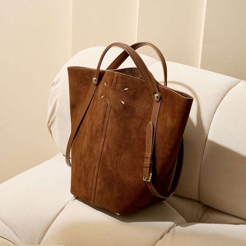 Luxury bag Niche High End Large Capacity Single Shoulder Handbag New Dual Use Women s Genuine Leather Cowhide Bucket Bag