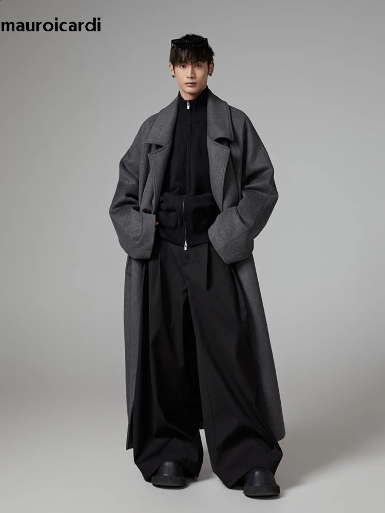 Mauroicardi Autumn Winter Oversized Extra Long Warm Gray Wool Blends Coat Men Sashes Raglan Sleeve y Woolen Overcoat 251023