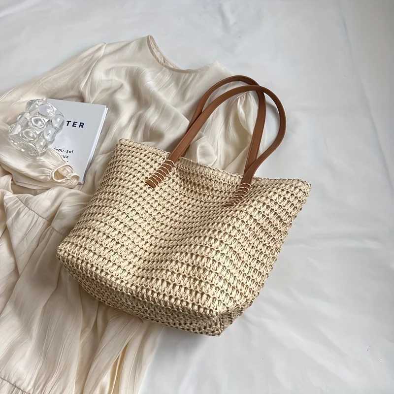 Fashionable and Versatile Womens Woven Bag with Zipper for Travel Large Capacity Beach Bag HandbagL251023