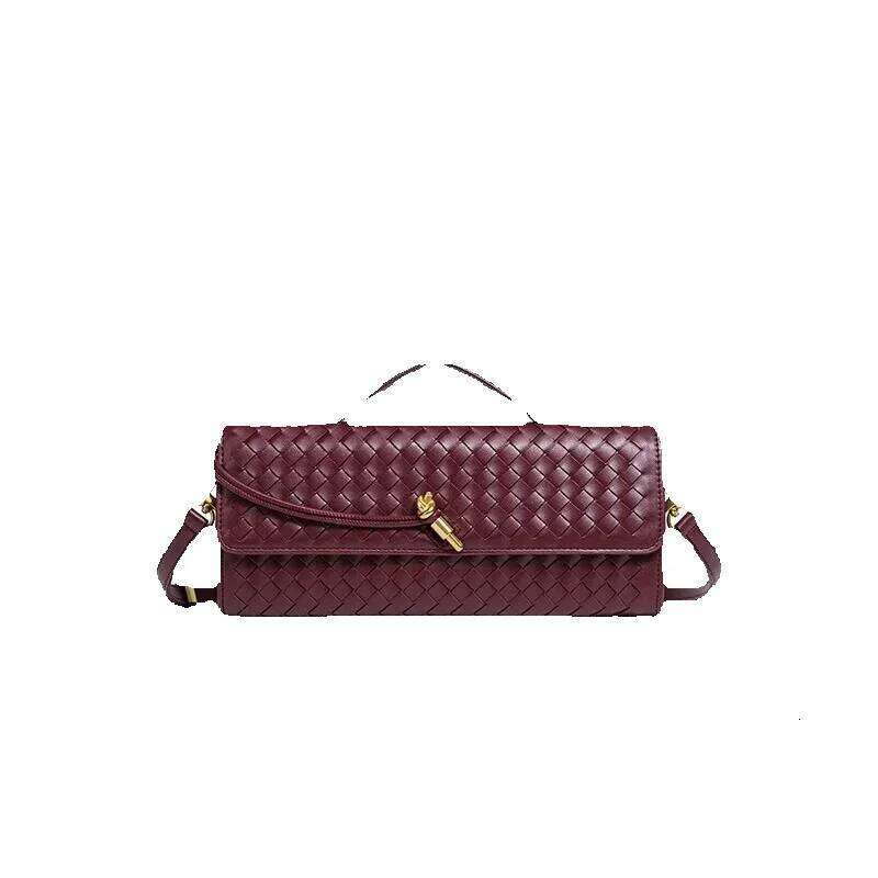 Handmade Woven Single Shoulder Organ Fashion Trend Baguette Simple Handheld Crossbody Bag