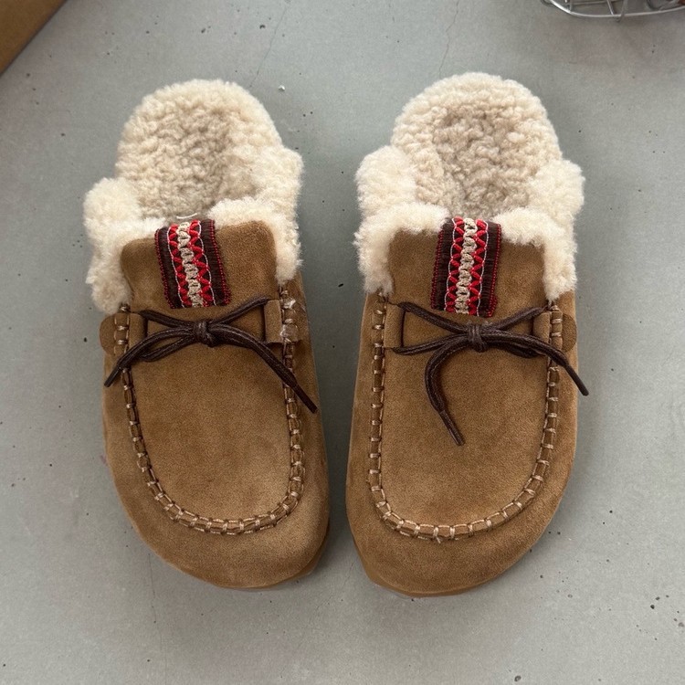 Free shipping designer slippers for womens flat slippers brown khaki Fashionable and versatile thick soled anti slip and plush thick cotton slippers