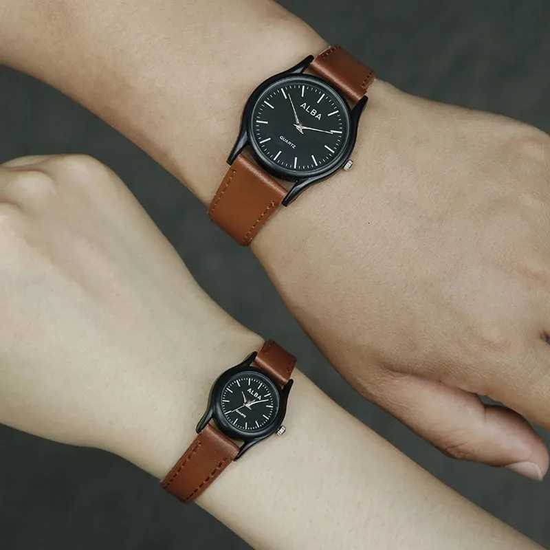 Couples Watches Mens Watches Leather Wrist Watch Men Woman Quartz Watch Daily Business Office Hand Jewelry Accessories GiftL251023