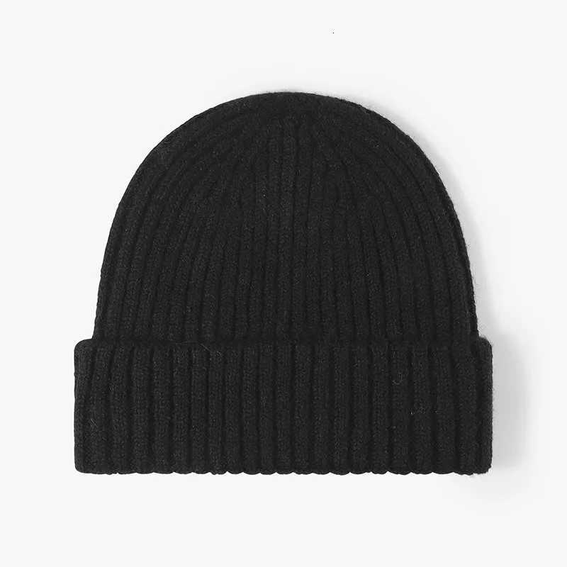 New Cool Wen Man Autumn Winter Thick Wool Beanie Hat High Quality Outdoor Earflaps Warm Knitted Beanie Hat For Men WenW251023