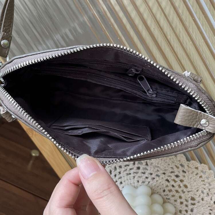 Genuine Leather Fashion Clutch Coin Purse 2025 New Top Layer Cowhide Niche Single Shoulder Crossbody Large Capacity Phone Bag