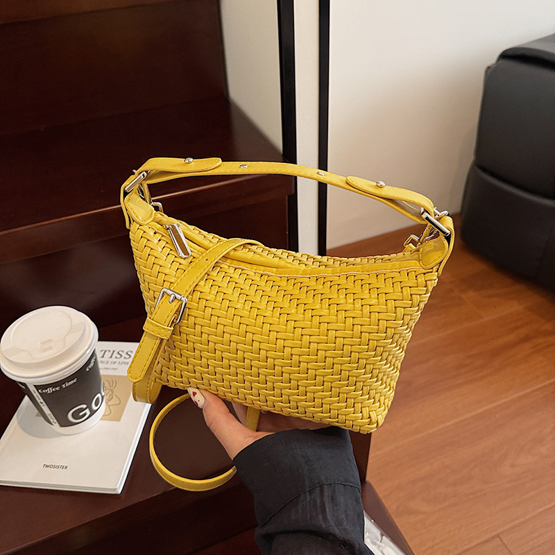 Luxury Brand Designer Bag 2025 New Fashion Woven Bag Handbag Large Capacity Underarm Bag Stylish Shoulder Bag Casual Crossbody Bag