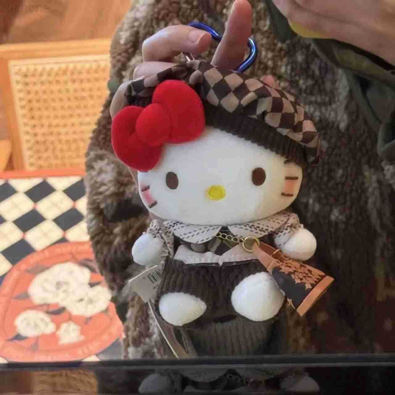 Sanrio Kawaii Hello Kitty Keychain Pendant Cartoon Plush Toys Kt Cat Stuffed Plushies Key Ring Plush Pendant Give Holiday Gift L251023