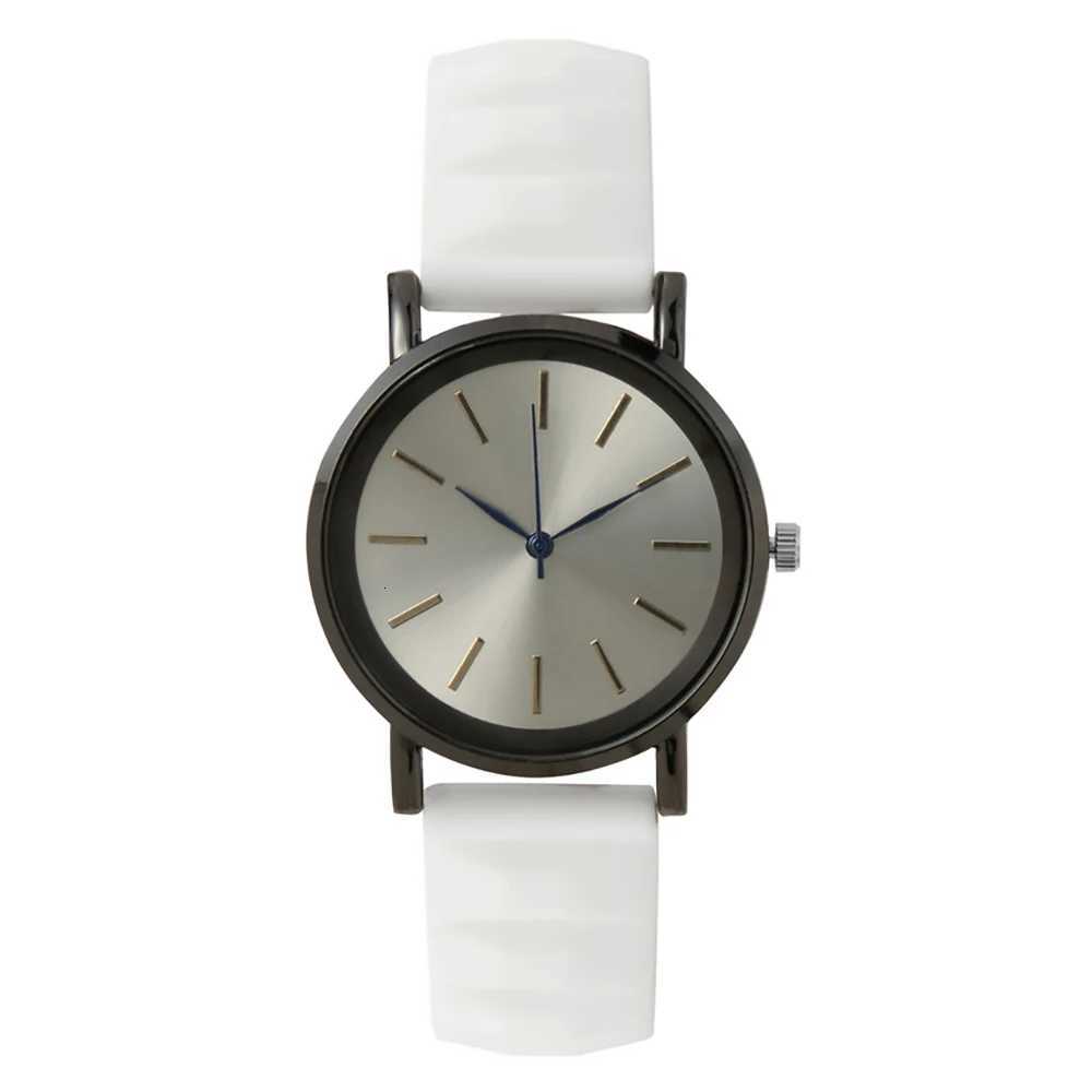 Simple Blue Studs Ladies Dress Quartz Watch Fashion 2025 New Silicone Stripes Women Brands Clocks WristwatchesL251023