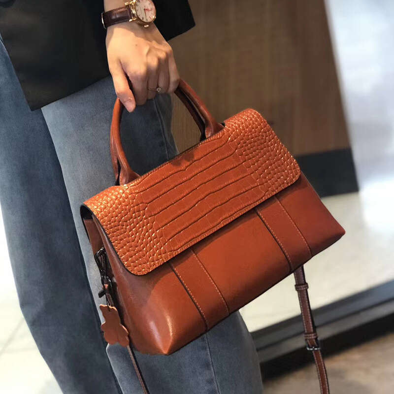 Luxury bag Fashion Genuine Leather New Handbag Tote for Women Commuting Versatile Large Capacity High end Feel Single Shoulder Crossbody Bag
