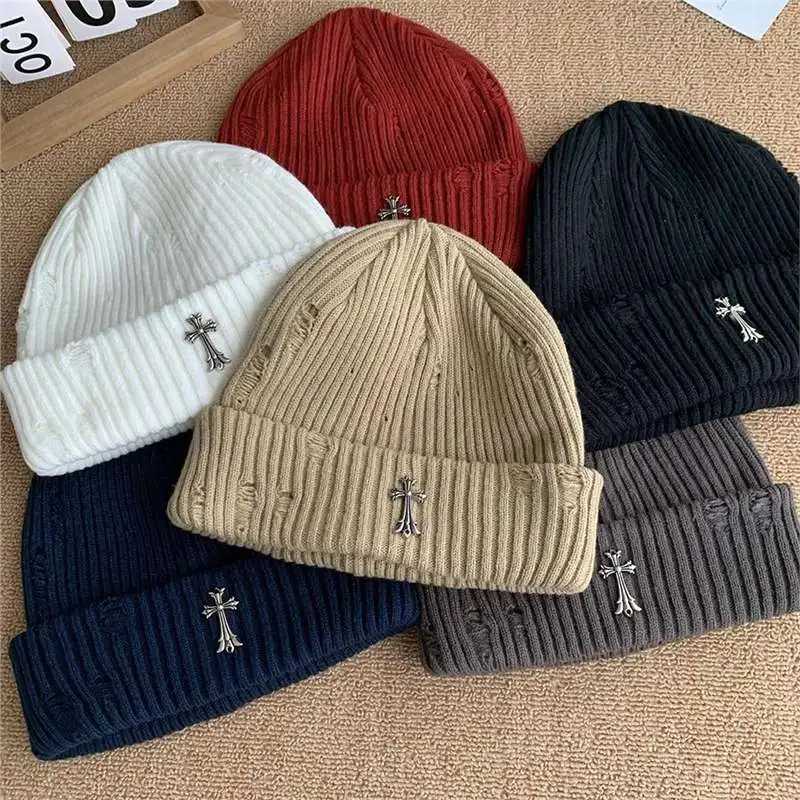 FallWinter Street Fashion Distressed Knit Cap for Men and Women Versatile Retro Metal Cross Emblem Wool Hat Couple Beanie CapXJ251023