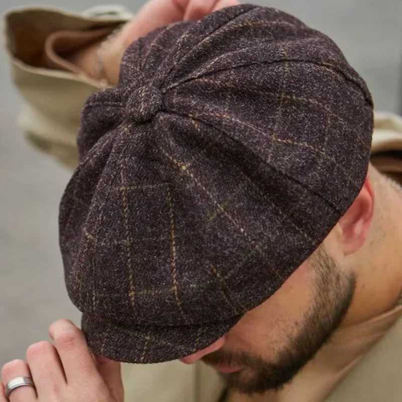 2024 New ic Hat for Men s Vintage Tweed Beret Hat Flat ed Street Hats for Wen MenW251023