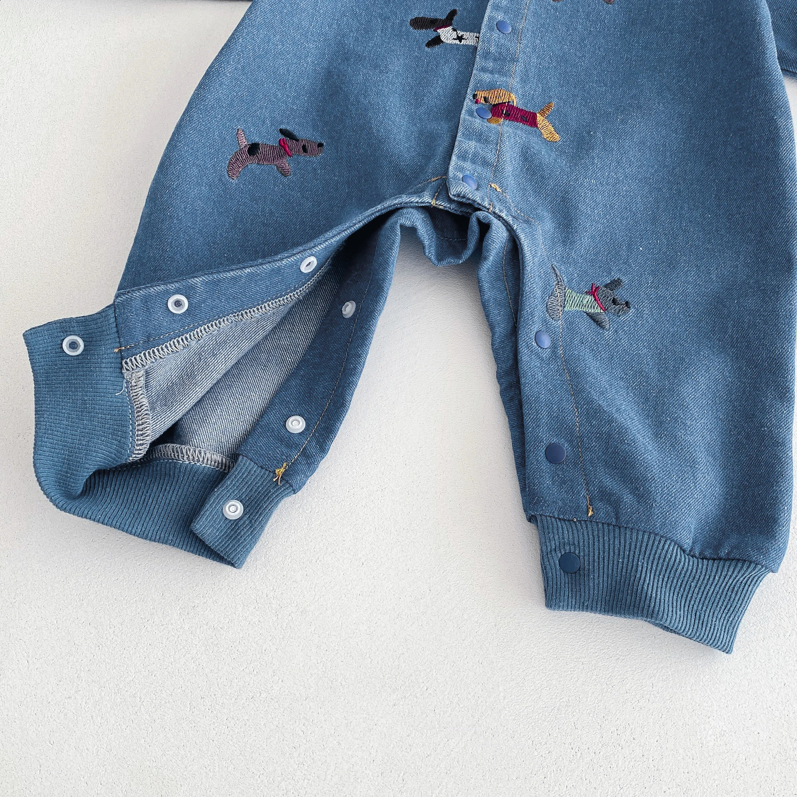 Baby onepiece suit denim autumn wear embroidered outdoor crawling clothes for boys and girls Hayi first birthday clothes fo 251023