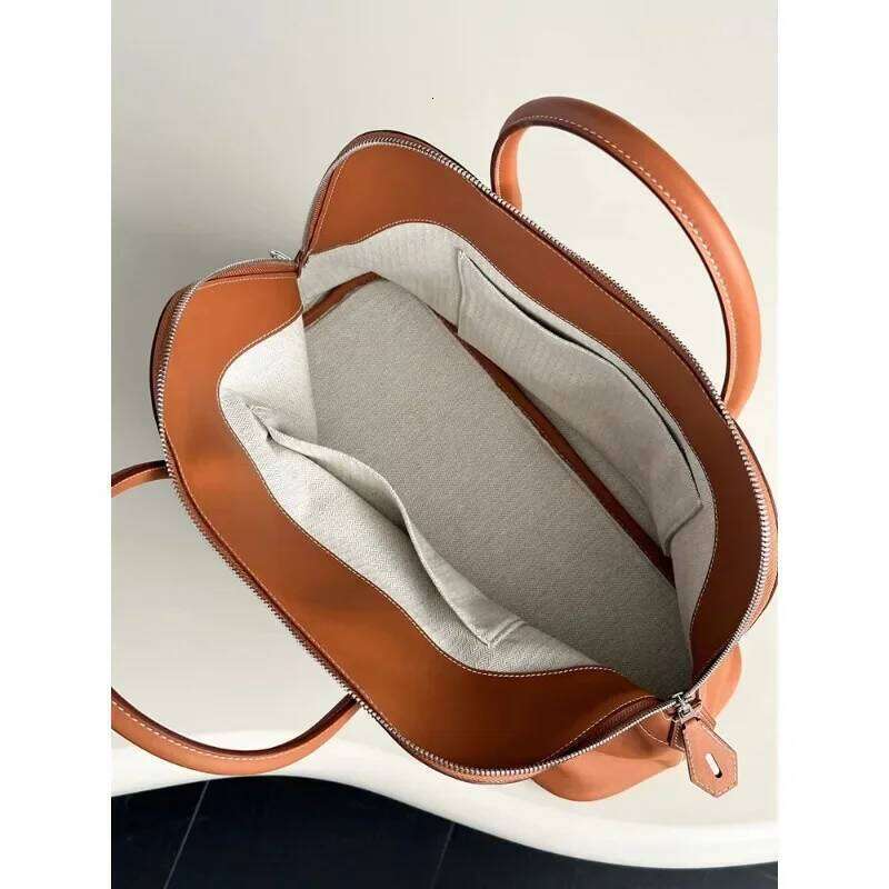 Light Premium Sense First Layer Cowhide Bowling Ball Large Capacity Portable Fashion Shell Bag Commuting Versatile