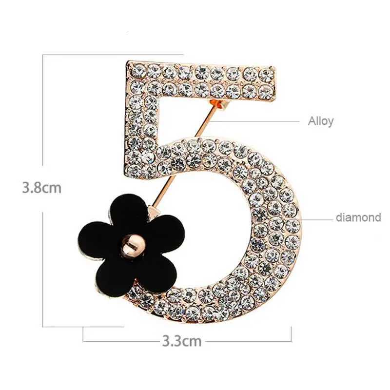 Fl rhinestone number 5 wer brooch Luxury fashion wedding party letter wan boutonniere brooches gift Y251023