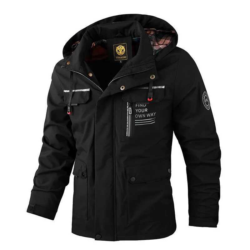 New Winter Men Outwear Warm Removable Hooded Hiking Jacket Men Outdoor Windproof Casual Fashion Jacket Coat Male Clothing W251023