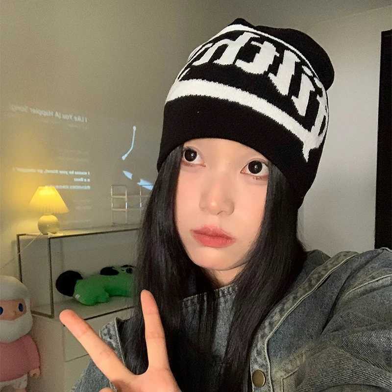 Hip Hop Letter filthy Knitted Hats Autumn and Winter New Unisex Warm Versatile European Style Street Outdoor Fashion ins BeaniesXJ251023