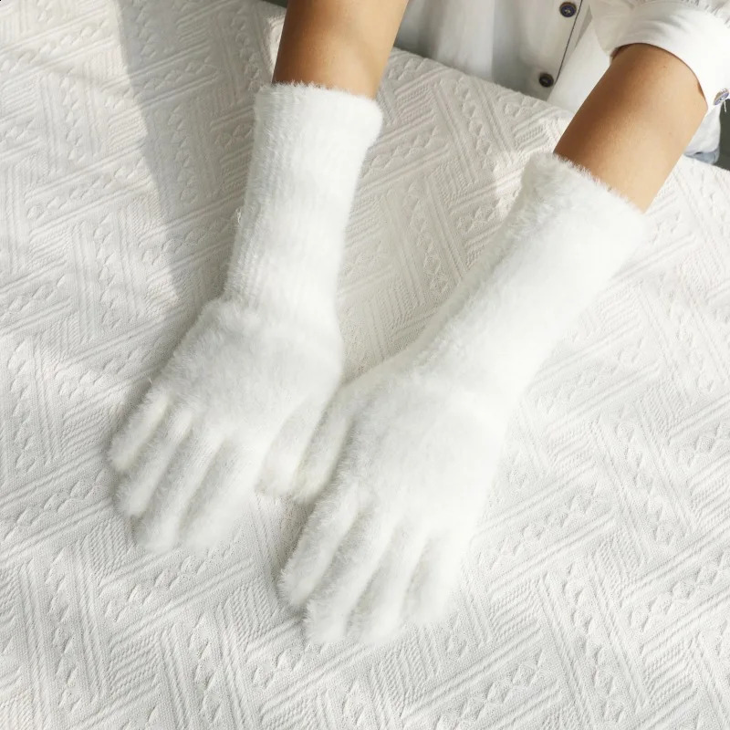 Women Plus Cashmere Touch Screen Gloves Winter Warm Gloves Elastic Soft Full Fingers Mittens Plush Faux Fur Knitted Gloves 251021