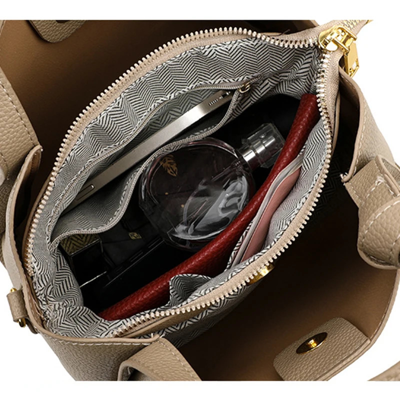 Retro Fashion Simple Texture Large Capacity Shoulder Bag Womens Handbags Portable Messenger Bucket 251018