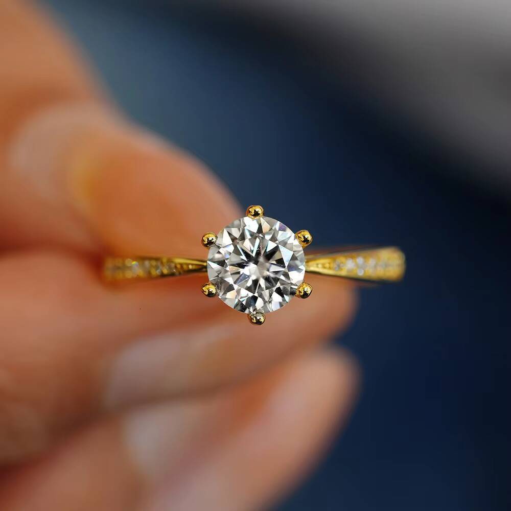 1Ct Moissanite Diamond Fine Jewelry 6 Claws Moissanite in 925 Silver Plated Gold Women Engagement Moissanite Ring for Wedding