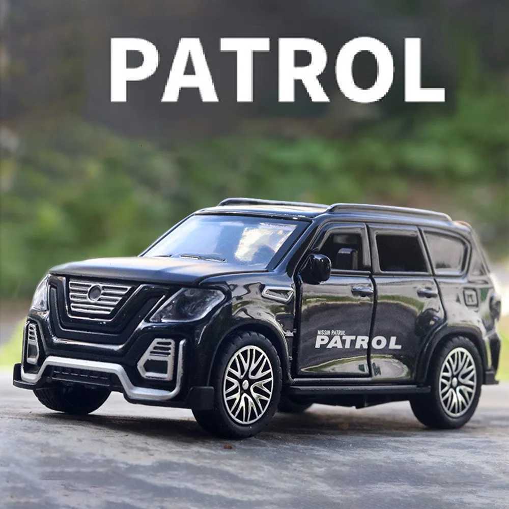 Scale 136 Patrol SUV Car Model Toy Alloy Body Rubber Tire 4 Doors Opened Pull Back Cross Country Cars Models Ornaments GiftsT251023