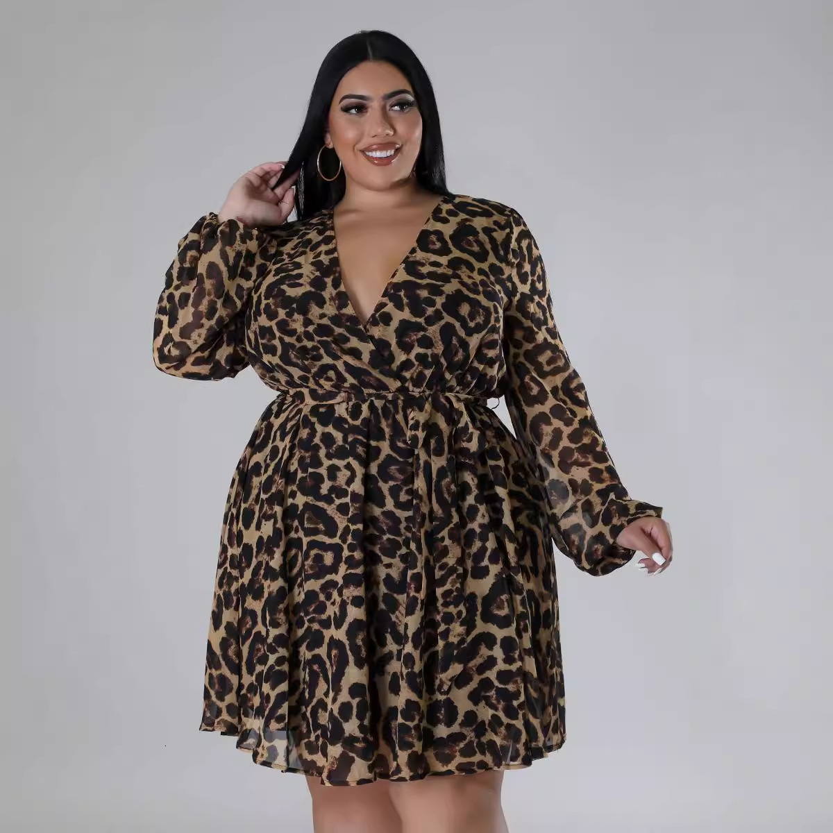Autumn and winter new European and American plus size women's leopard print plus size long sleeved sexy V-neck dress