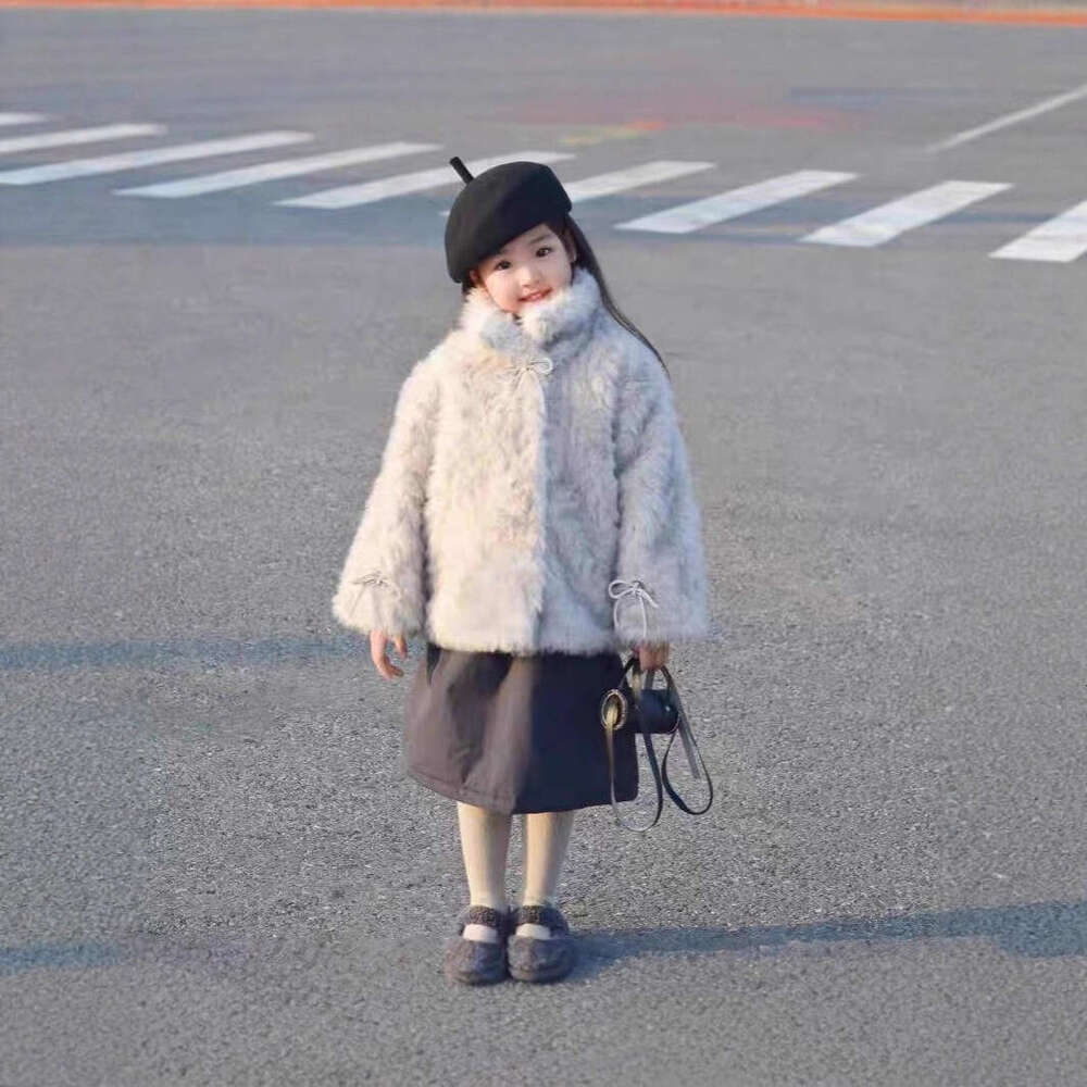 Fox Coat Faux Girls' Fur EcoFriendly Children's Winter New Plush Top Sweet Butterfly for Girls '