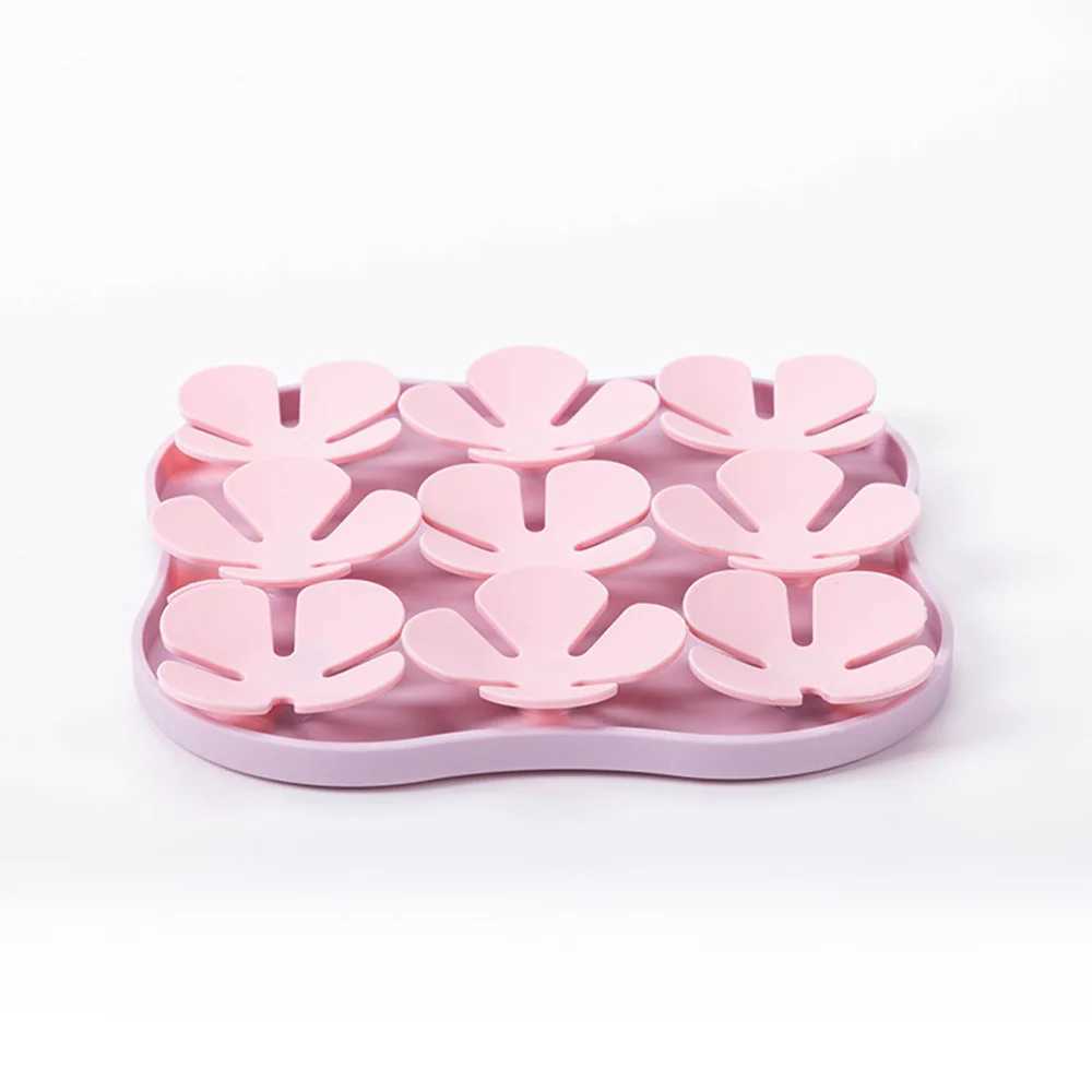 Pet Licking Mat Slow Feeder Silicone MatBowl for Cats Dogs AntiChoking Slow Eating Pad to Prevent Gulping Y251023