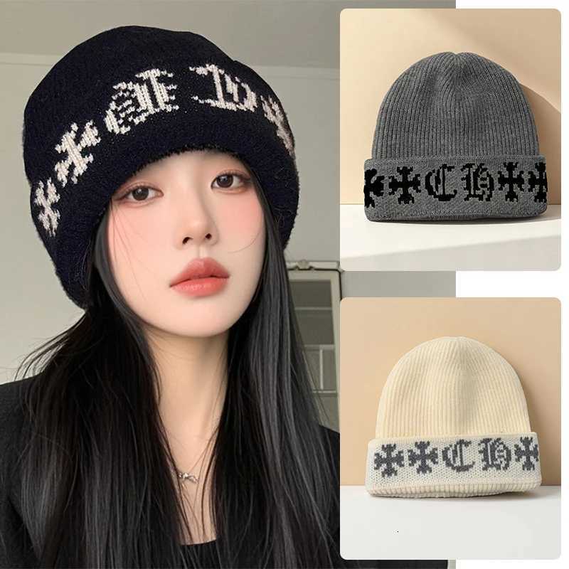 Alien Print Beanie Soft Warm Knit Hat for Men Women Stretchable Slouchy Cap for Casual TravelXJ251023