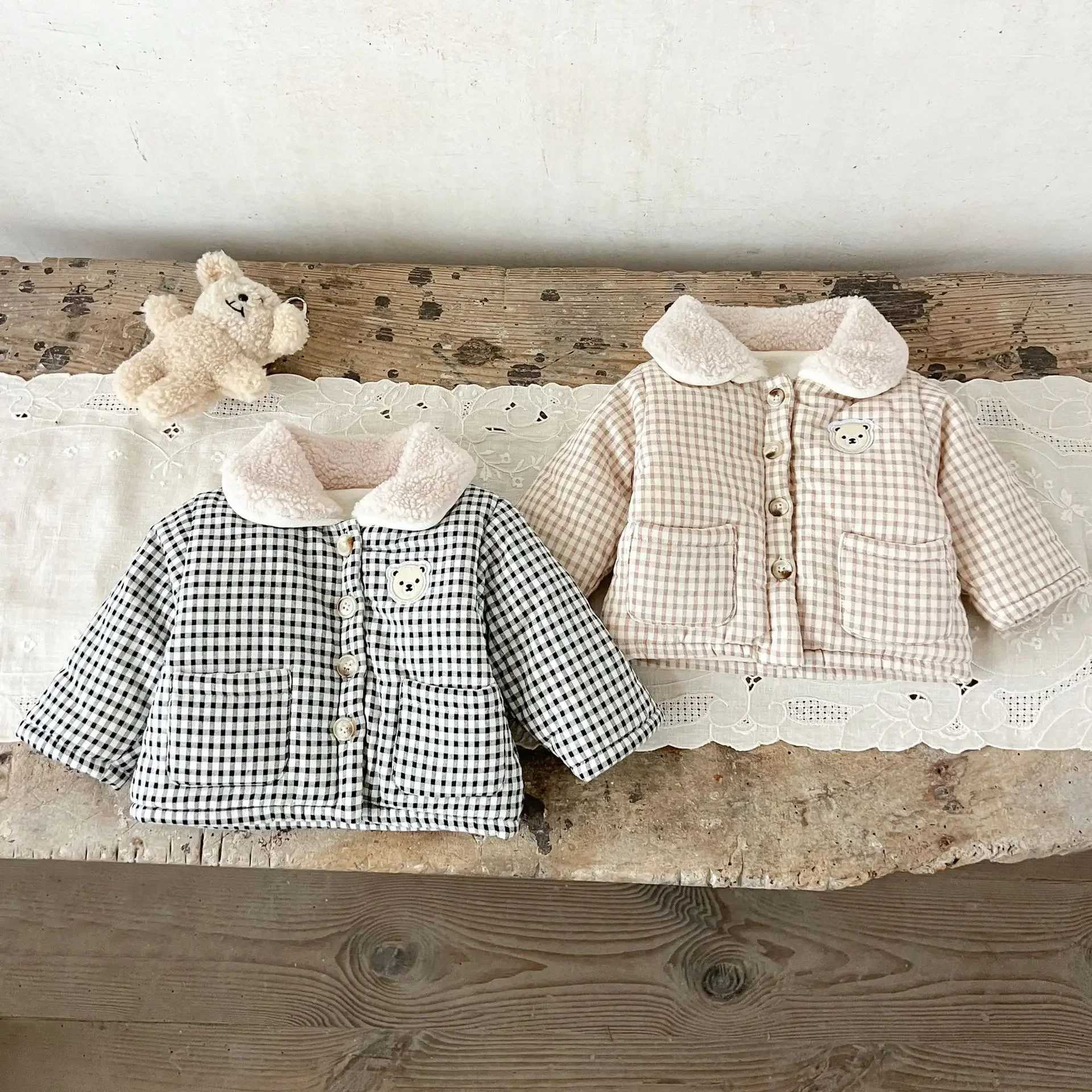 Winter Baby Girl Clothing Plaid Coat Warm Fleece Lined Cartoon Bear Embroidery Children Cotton Padded Jacket Y251023