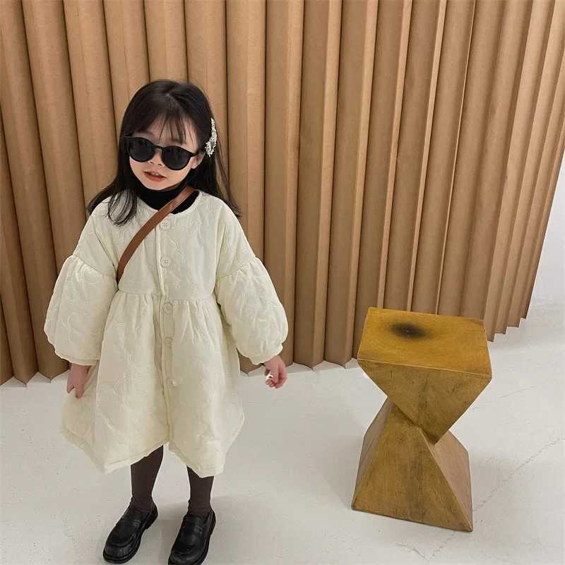 Childrens Coats Autumn and Winter Coat with Floral Embroidery Puffed Sleeves Girls Coat Baby Girl Winter Clothes Y251023