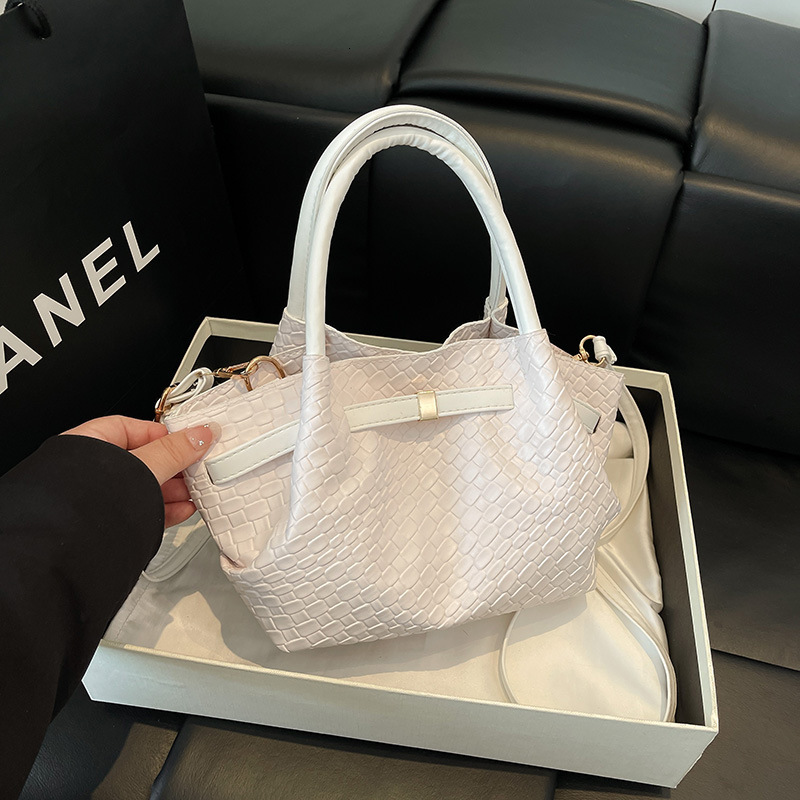 Luxury Brand Designer Bag New Woven Wing Bag 2025 New Trendy Wrinkled Dumpling Bag Trendy Large Capacity Commuter Shoulder Tote Bag